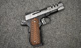 SMITH & WESSON ~ PERFORMANCE CENTER 1911 ~ .45 AUTO - Image 1 of 5