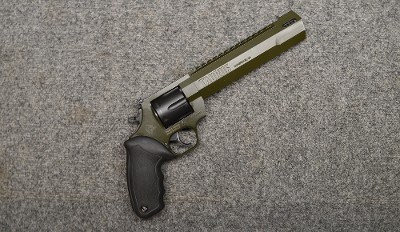 TAURUS ~ RAGING HUNTER ~ .44 MAGNUM - Image 1 of 4