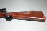 WINCHESTER Model 70 CLASSIC SPORTER BOSS 7mm Rem Mag Leupold Vari-X lll 3.5 x 10 - 12 of 15