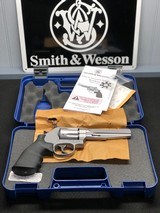 Smith & Wesson Pro Series 357 Magnum - 1 of 4