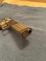 Custom sight tracker Limited class SV Infinity 2011 in .40 S&W - 5 of 6